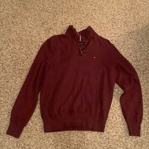 Tommy Hilfiger Mens 1/4 zip sweater, burgundy size Small